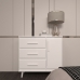 C&ocirc;moda Sapateira 3 Gavetas Maya com Puxadores e P&eacute;s Retro Design Moderno Quarto Branco Mob&iacute;lia Decor
